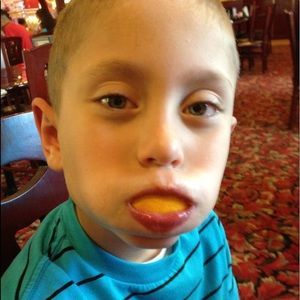 Meet your Posher, Tay